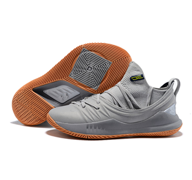 Curry 5 Shoes grey Brown